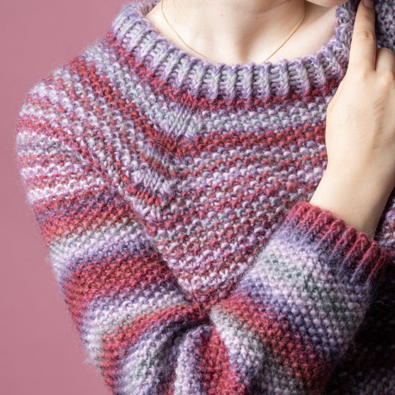 Anette - Perłowy sweter Print
5