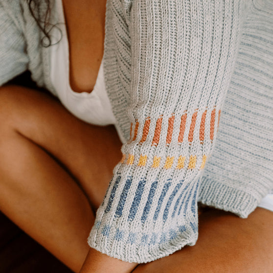 Fusing Cardigan - Otwarty Kardigan z Paskiem
8