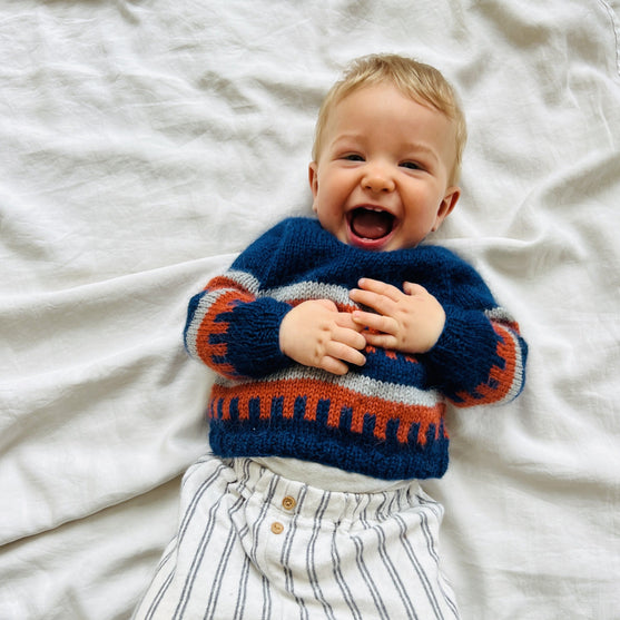 Klara - Sweter dziecięcy
3