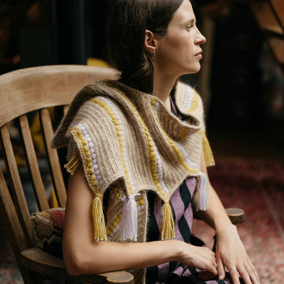 Calendula Shawl - Szal z Bąblami i Frędzlami
4