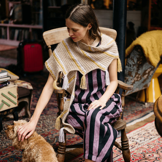 Calendula Shawl - Szal z Bąblami i Frędzlami
5