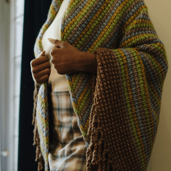 Demeter - Szal z koralikami
7