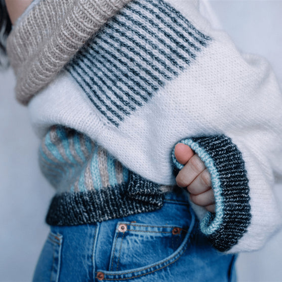 Amulet - Otwarty Kardigan
2