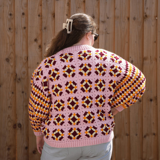 Boxy Bloom - Sweter
3