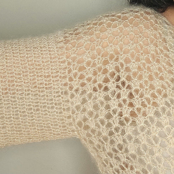 Millie - Kopertowy Sweter
5
