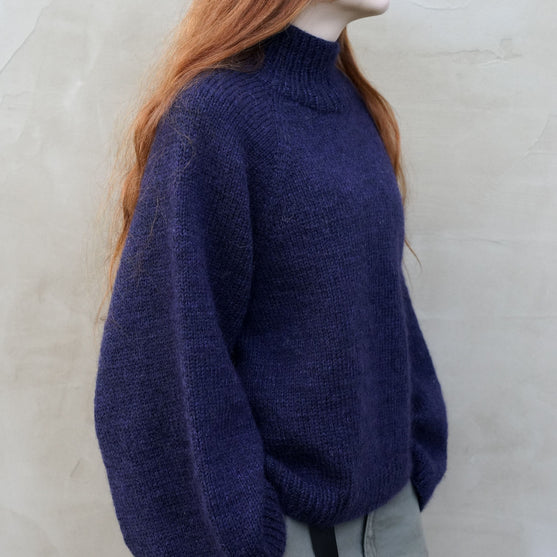 Deep Tide - Sweter
7