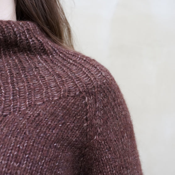 Umber Cloud - Sweter
7