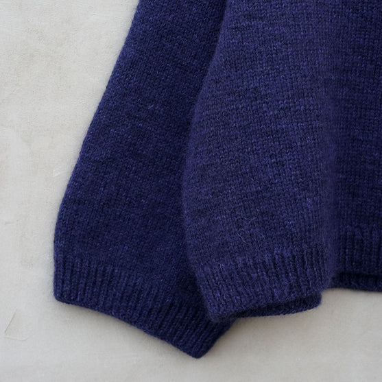 Deep Tide - Sweter
4