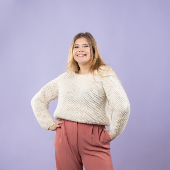 Sif - Sweter ażurową siateczką patentową
6