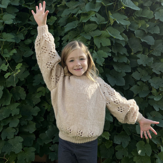 Flower - Sweter dziecięcy
4