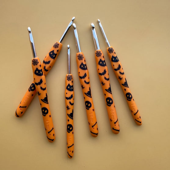 Zestaw szydełek Easy Touch – Halloween - Hobbii
2