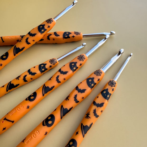 Zestaw szydełek Easy Touch – Halloween - Hobbii
3