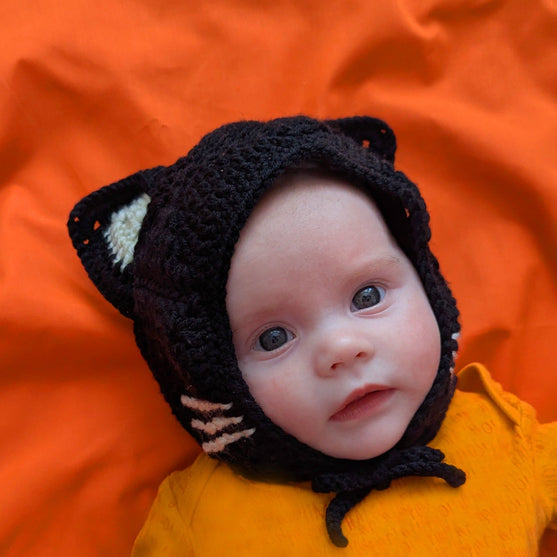 Baby Boo Bonnets - Halloweenowe czapeczki
6