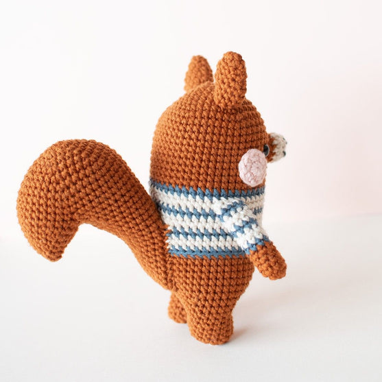 Bruno Squirrel - Zestaw do szydełkowania
5