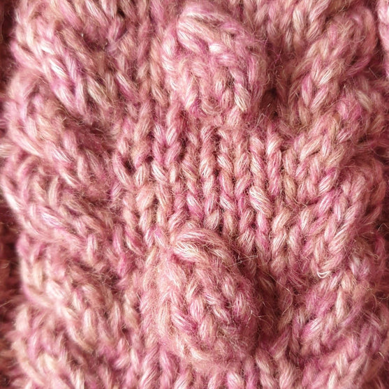 Minu - Sweter
8