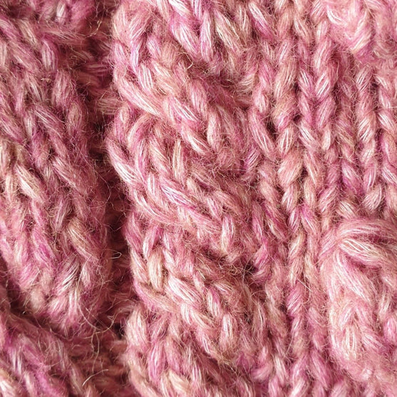 Minu - Sweter
10