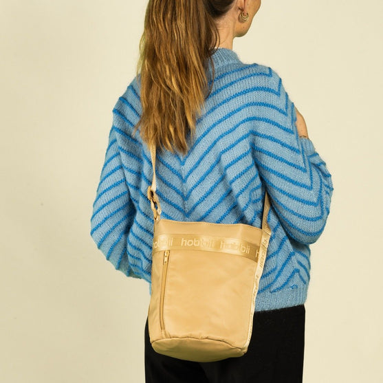 Cylindryczna Torba na ramię - Hobbii
4