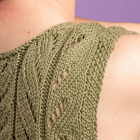 Eva - Letni Top z Rainbow Bamboo
5
