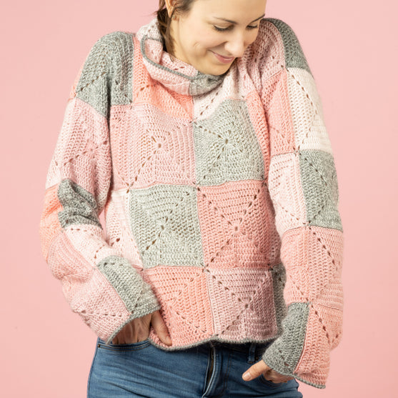 Hello Squares - Sweter
2