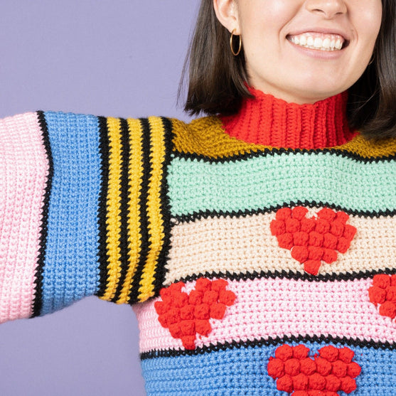 Heart on Crop - Sweter
7