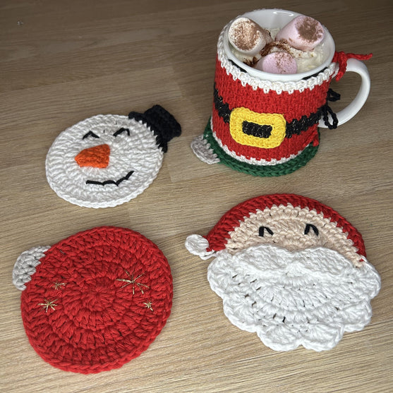 Cosy Christmas - Ocieplacz na kubek
4
