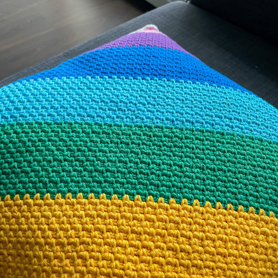 Woven Rainbow Poduszka
5