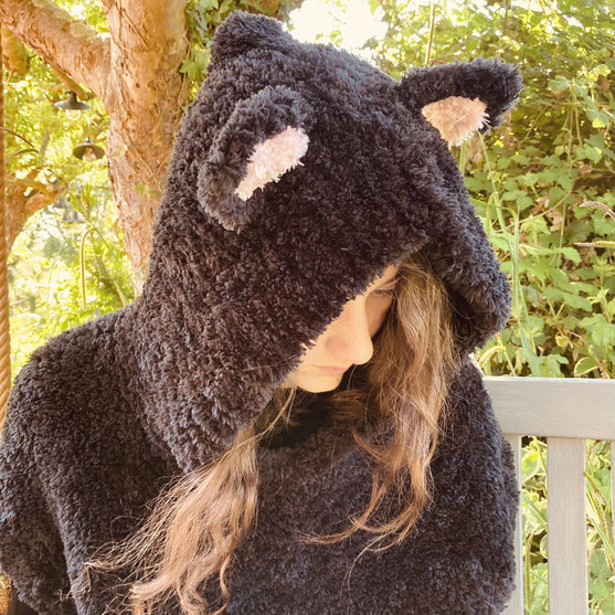 Hooded Cat - Pelerynka
6