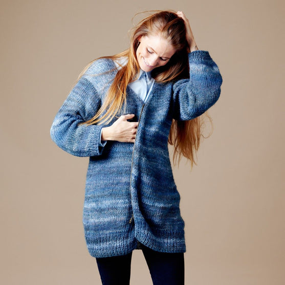 Isla - Sweater
4