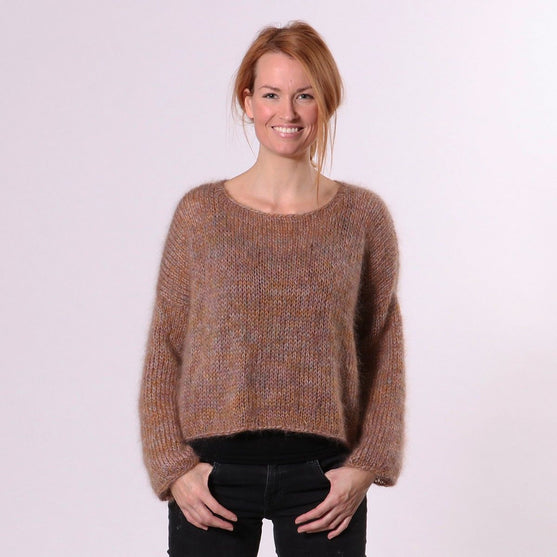 Lina Sweter
5