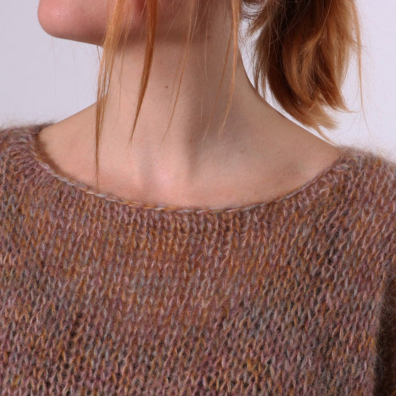 Lina Sweter
7