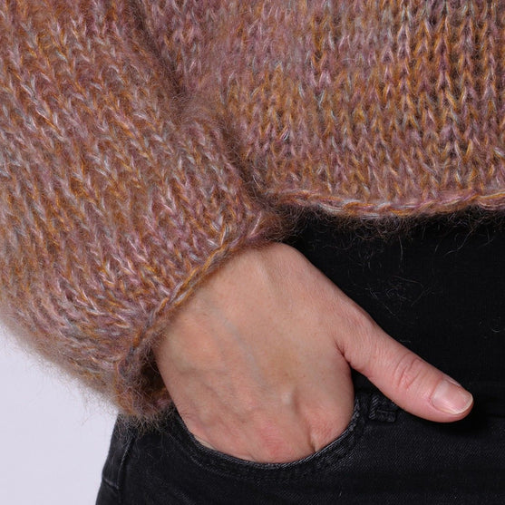 Lina Sweter
8