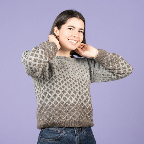 Maggie - Sweter ze wzorem
3