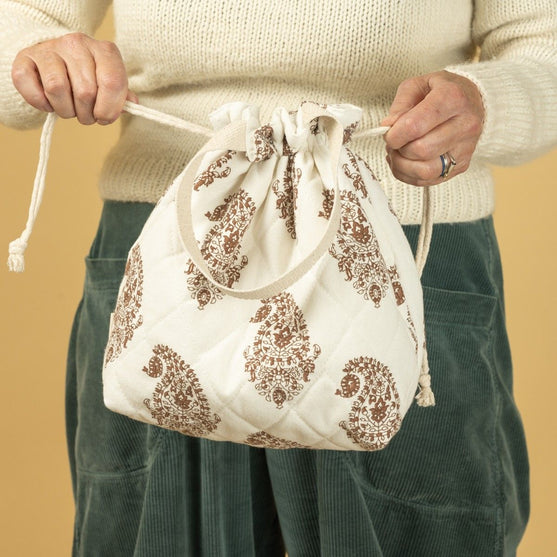 Pikowana torba projektowa ze ściągaczem - Hobbii
7