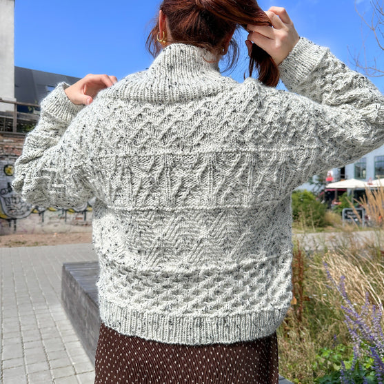 Slate - Sweter
5