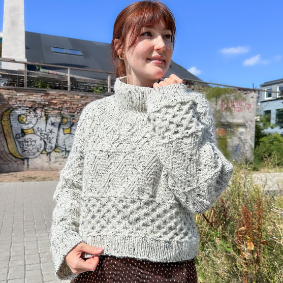 Slate - Sweter
6