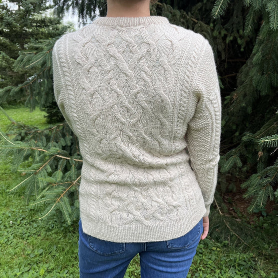 Snow and Pine - Sweter
3