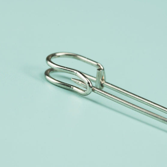 Markery z numerami i szpilką do szali - Hobbii
7