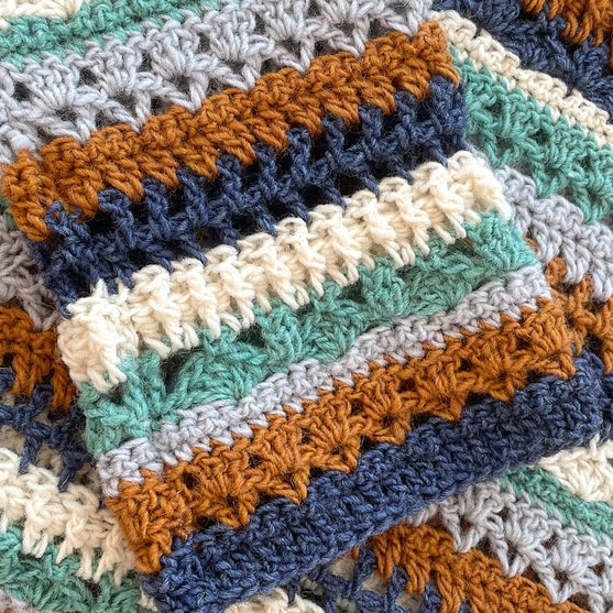 Holiday Glow - Sweter
8