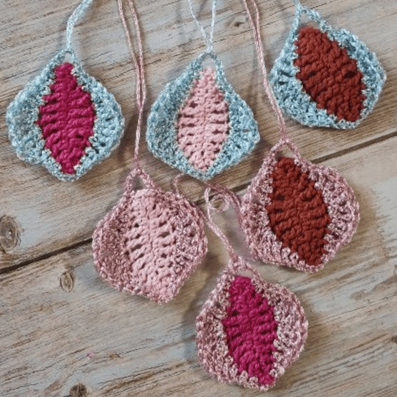 

Glittery Lantern - Ozdoba
10