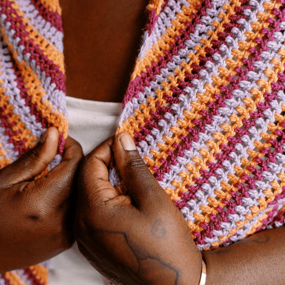 

Confetti Glass - Trójkątna Chusta
6