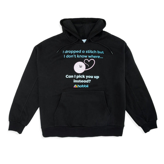

Dropped A Stitch Hoodie - Yarniis (Edycja limitowana) - Hobbii
1