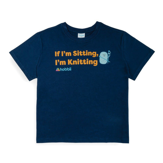 Sitting Knitting T-shirt - Yarniis (Edycja limitowana) - Hobbii