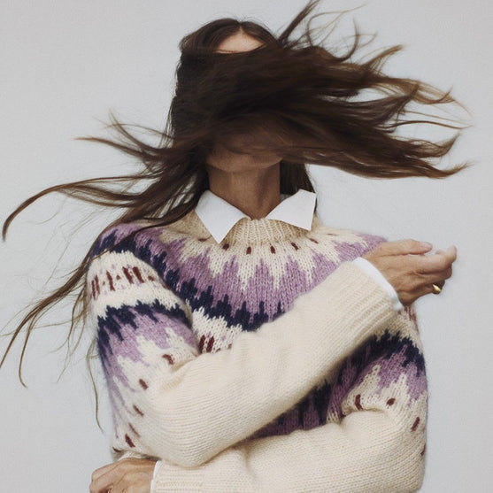 

Dorthea - Sweter z karczkiem
8