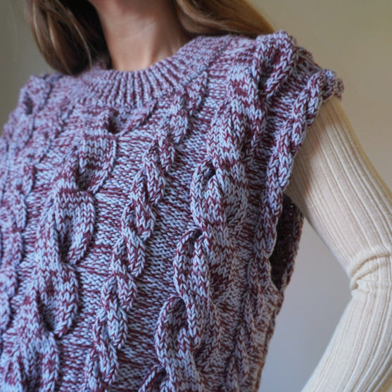 

Beyond Cables - Kamizelka
1