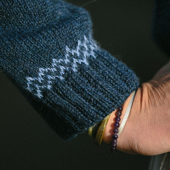 

Crystalline Cozy - Sweter
7