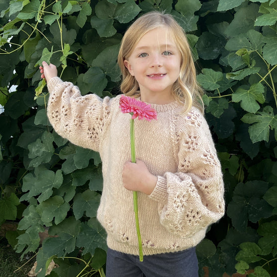 

Flower - Sweter dziecięcy
1