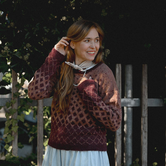 

Maggie Rustic - Sweter ze wzorem
1