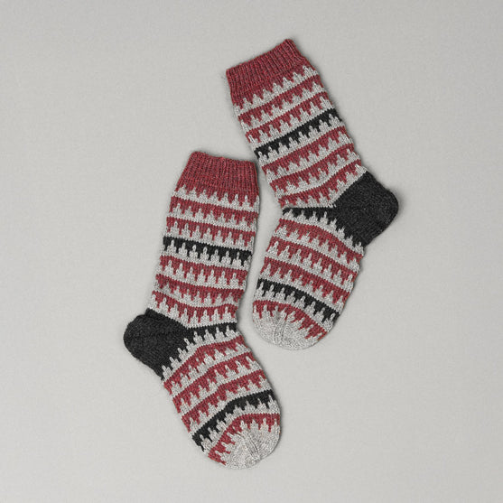 

Skarpetki we wzorze Fair Isle
8