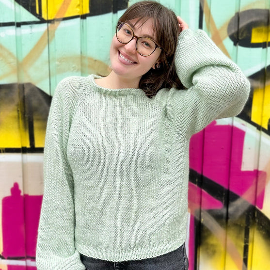 

Call Me Back - Sweter
9