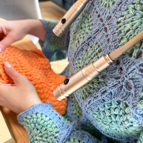 

Lampa na szyję Deluxe - Champagne - Hobbii
7